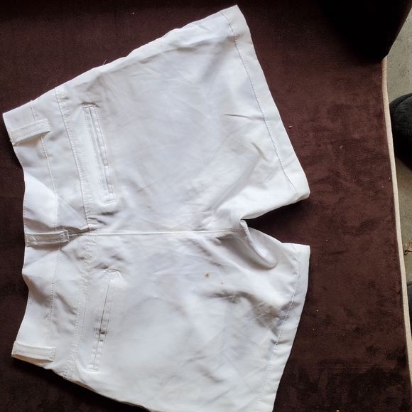 Shorts - Picture 2 of 3